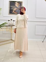 Etekli hırkalı Bengü takım